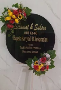 Papan Akrilik Ucapan Ulang Tahun Flores Timur